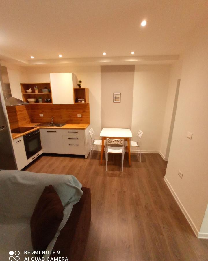 Tirana Apartment Garda Exterior foto